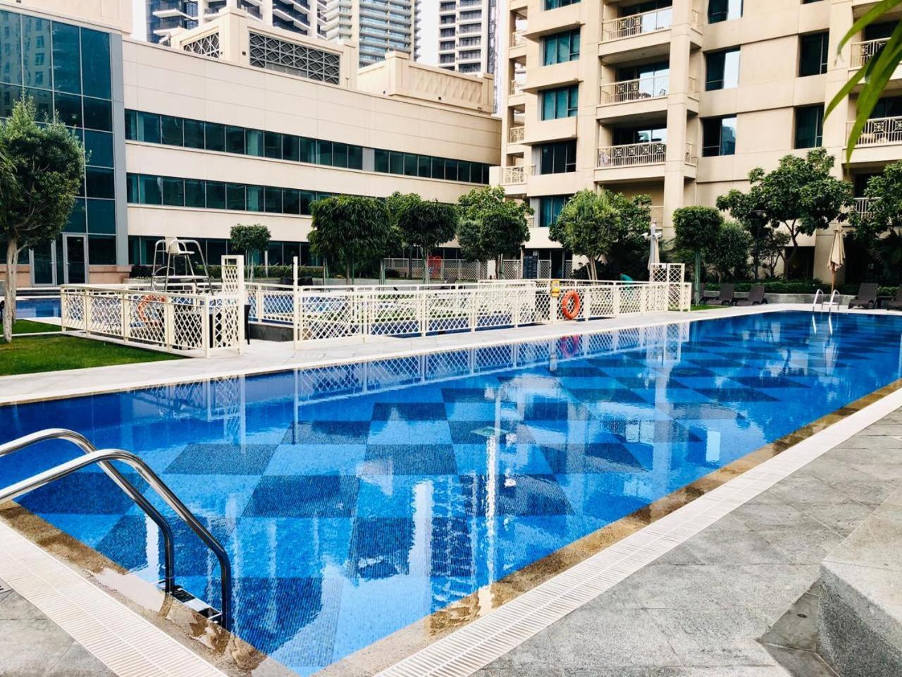 Luxury 2Br Downtown Apt With Burj Khalifa Views Dubai Eksteriør bilde
