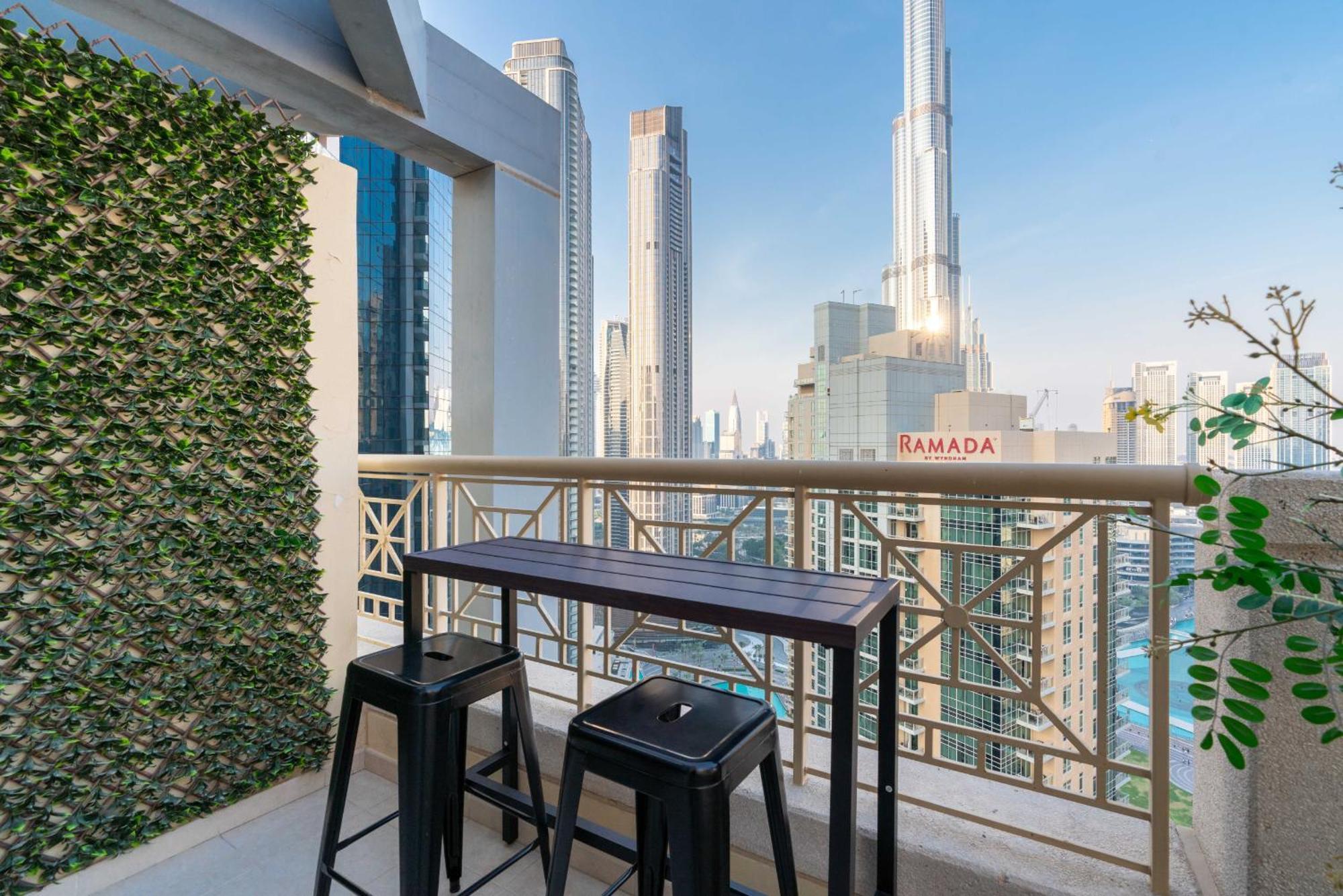 Luxury 2Br Downtown Apt With Burj Khalifa Views Dubai Eksteriør bilde