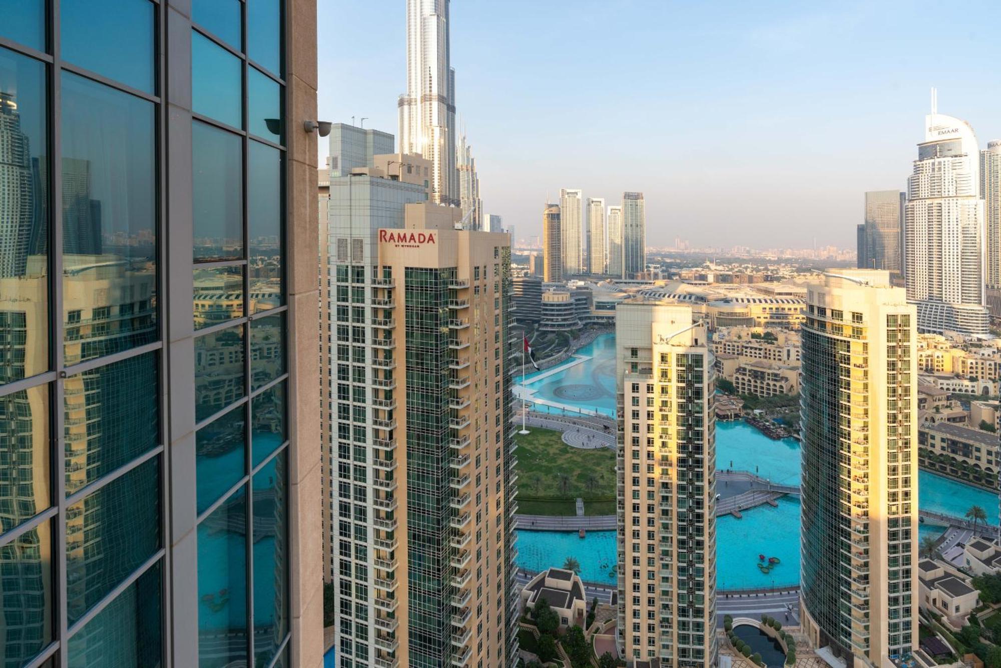 Luxury 2Br Downtown Apt With Burj Khalifa Views Dubai Eksteriør bilde